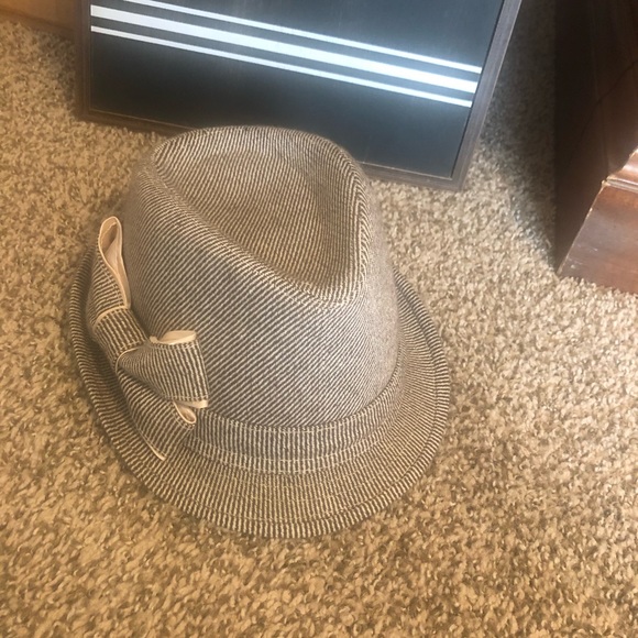 Fedora - Picture 2 of 4